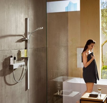 Смеситель Hansgrohe ShowerTablet для душа термостатический (белый/хром)