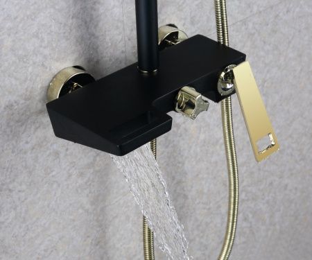 Душевая система Bronze de Luxe Quadro LT919B