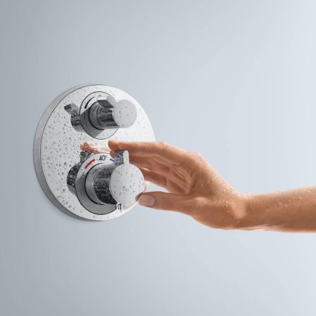 Смеситель Hansgrohe Ecostat S с запорным/переключающим вентелем 15757000