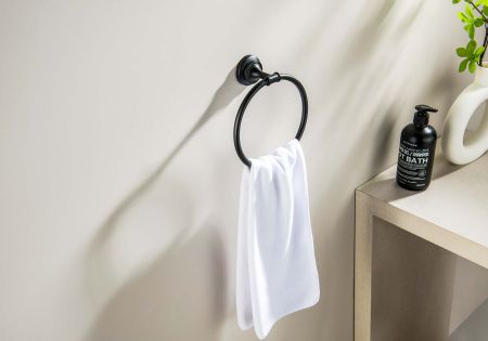 Полотенцедержатель  Aquatek Классик AQ4512MB