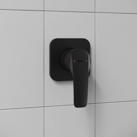 Душевая система Iddis Optima Home OPHBL01i66